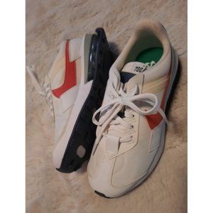 Nike Sneakers - Size 8.5 - Never Been Worn